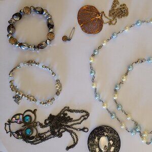 Costume jewelry lot